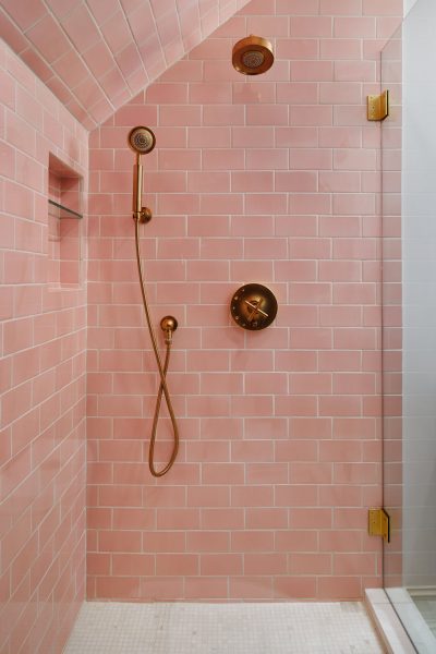 Jen+Talbot+Design+Pink+Bathroom+ideas+tile+brass